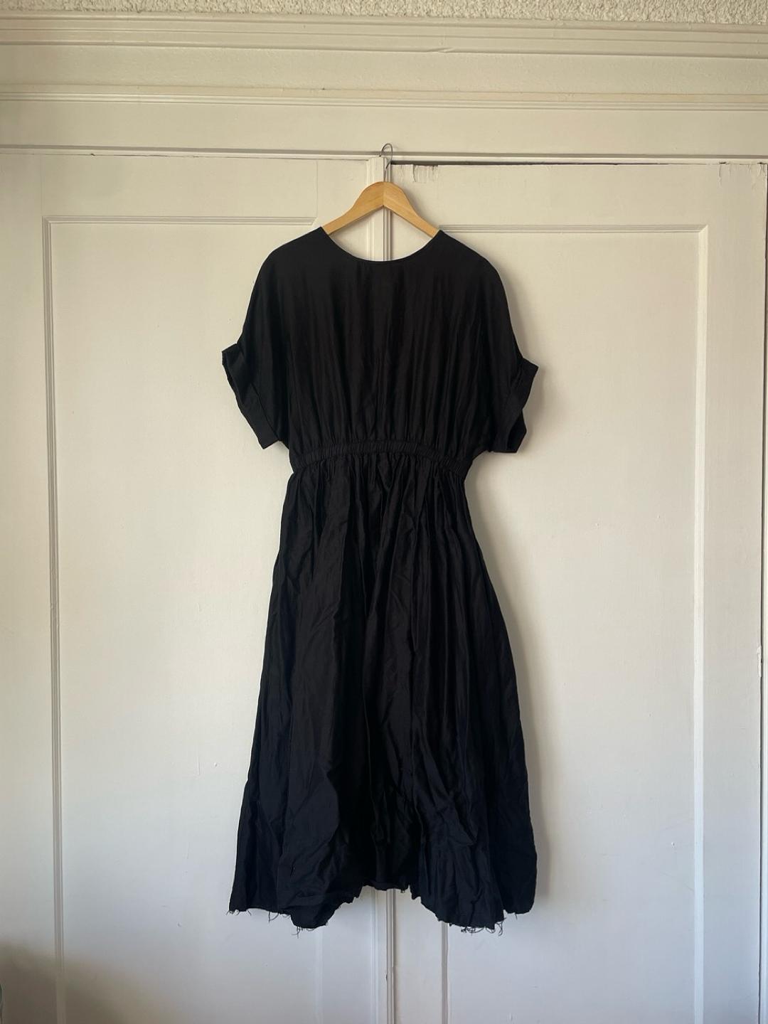 Black Crane - Cotton Pleated Dress - Lucky Sweater