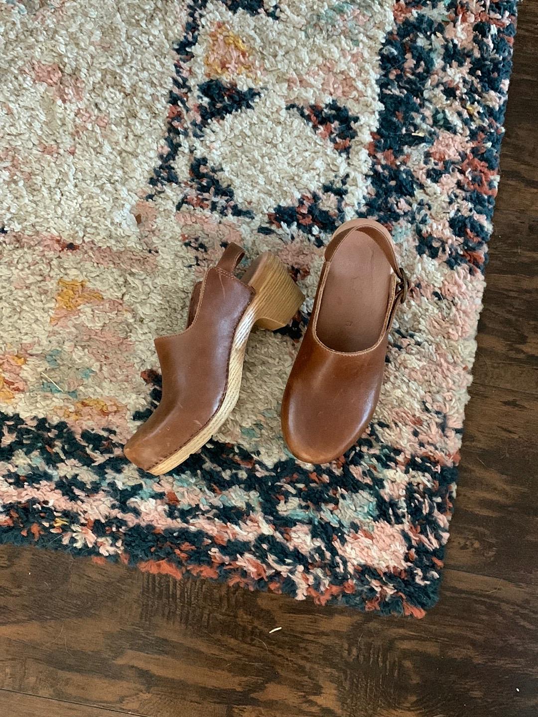 Dansko slingback clogs online