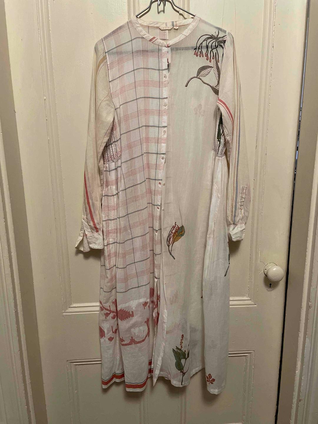 Injiri - Charbagh dress duster - Lucky Sweater