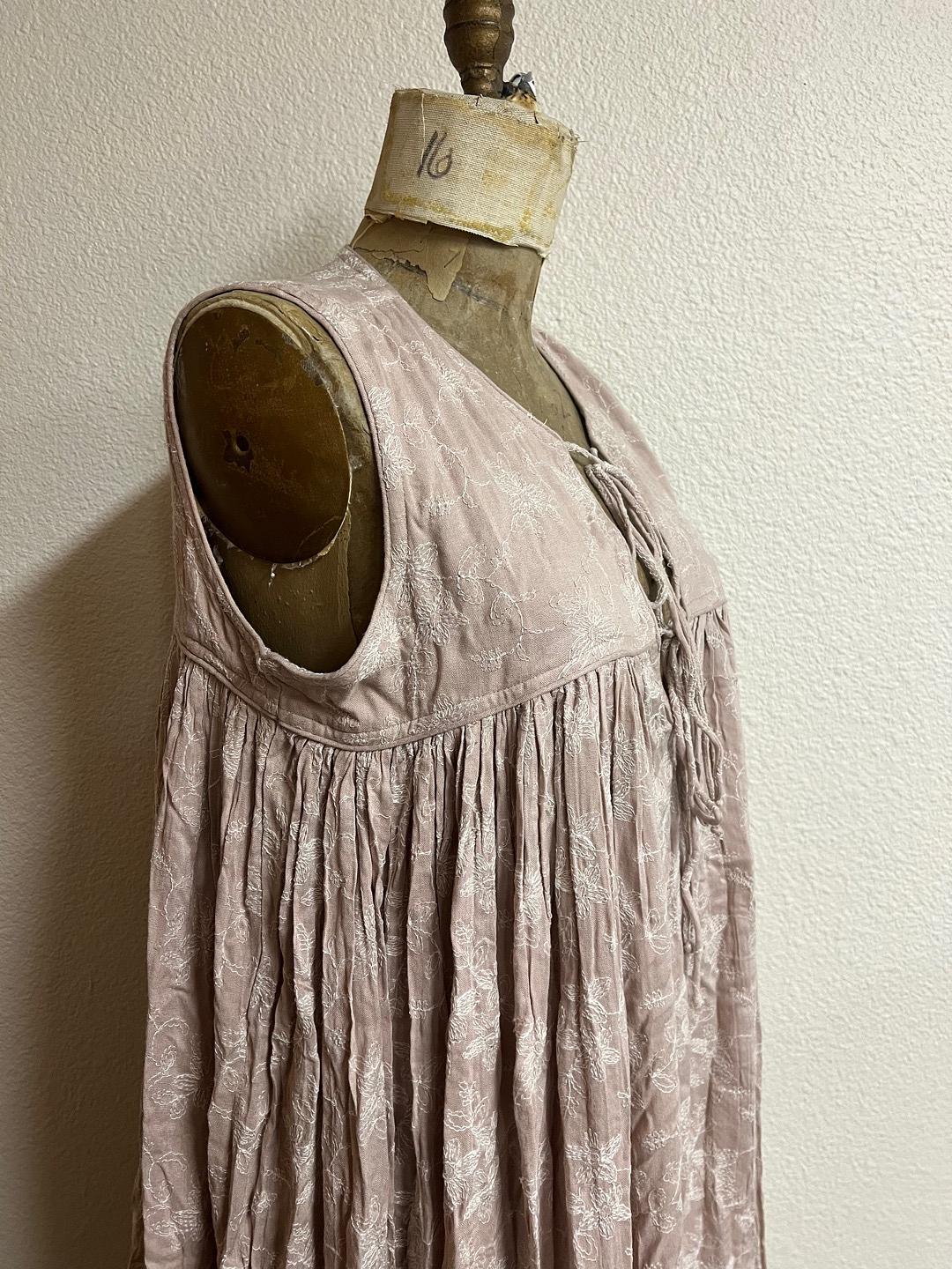 Daughters of India - Ishya Gown - Lucky Sweater