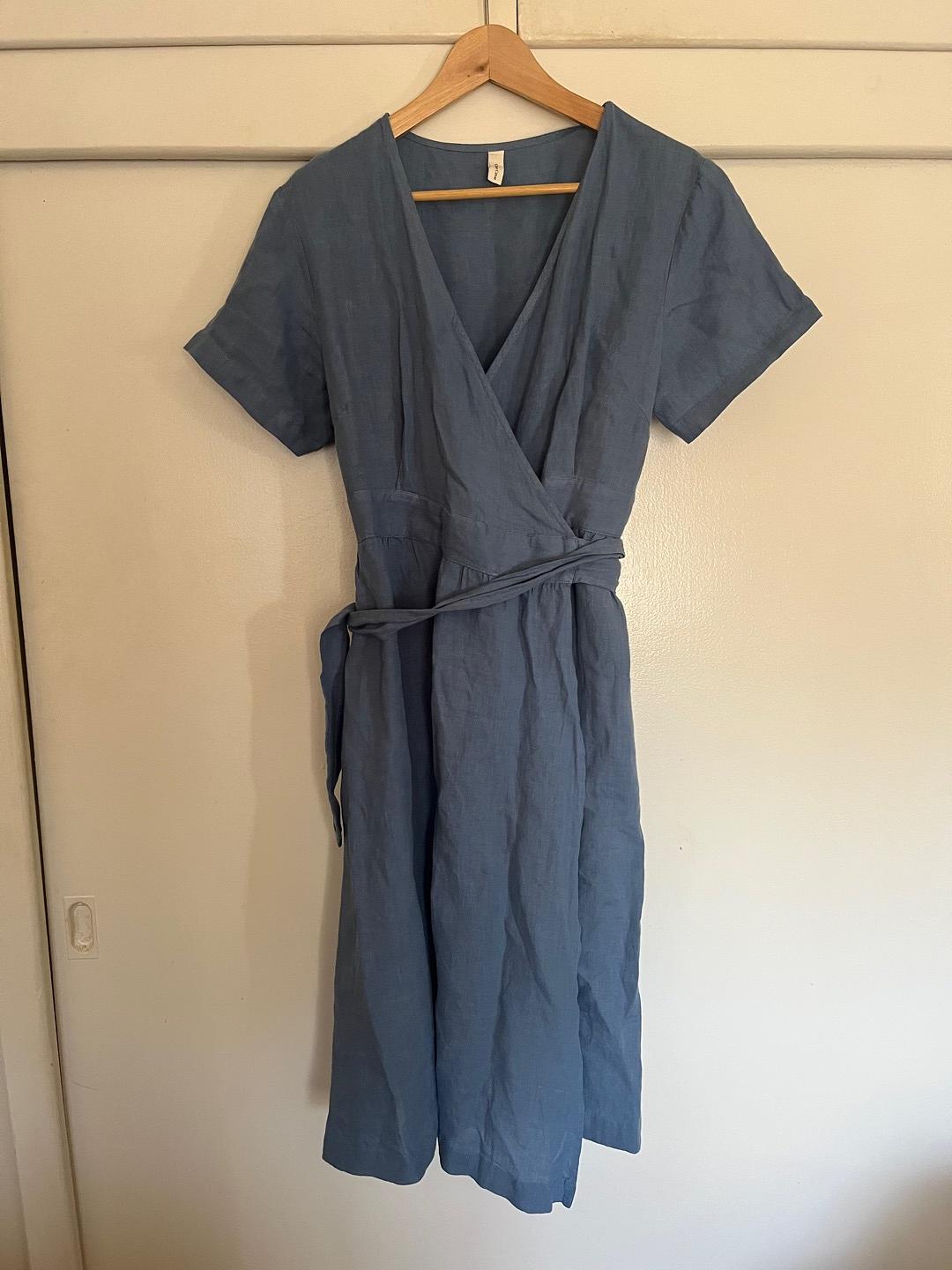 Grae Cove - Wrap Dress - Lucky Sweater