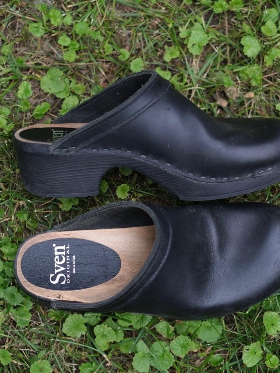 Sven closed hot sale back clogs